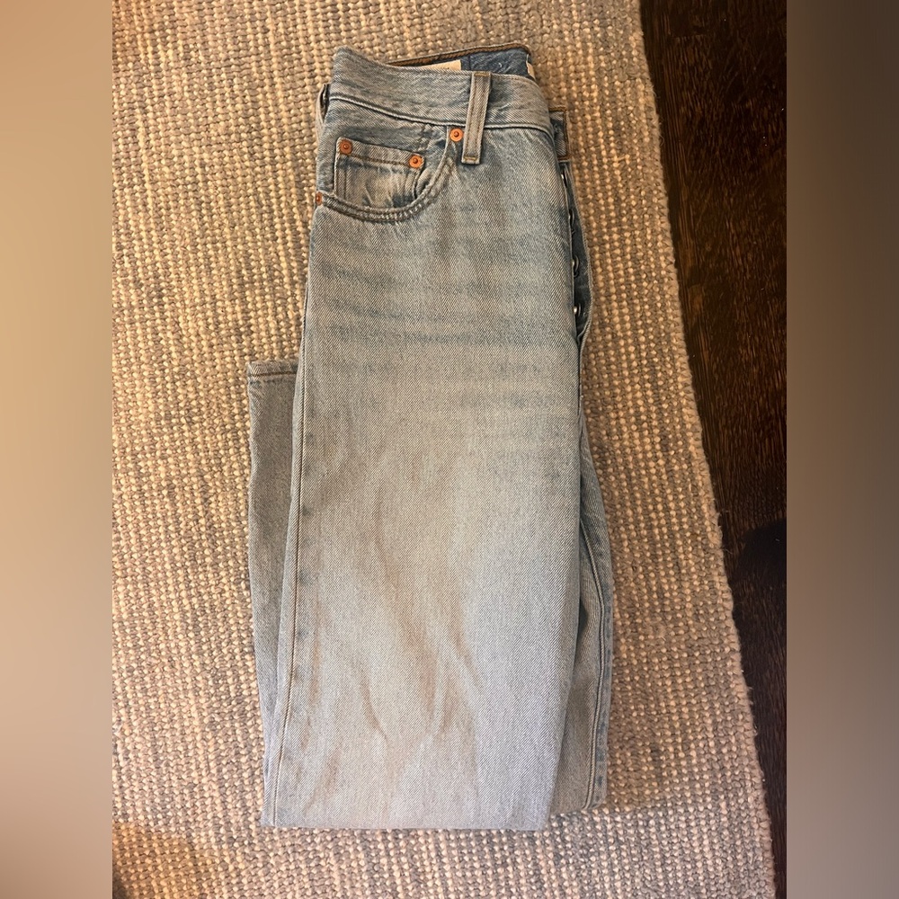 Levi’s Ribcage Straight Jeans